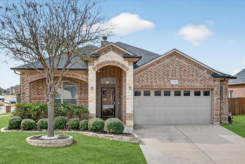 7516 Red Stag Street, Arlington, TX 76002