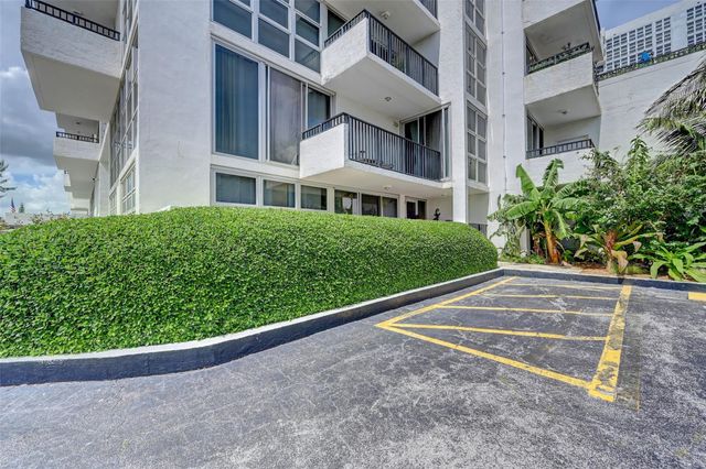 525 N Ocean Boulevard T-2, Pompano Beach, FL 33062