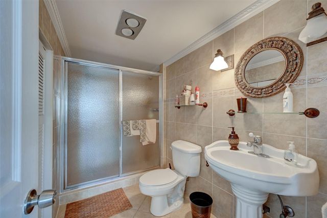 525 N Ocean Boulevard T-2, Pompano Beach, FL 33062