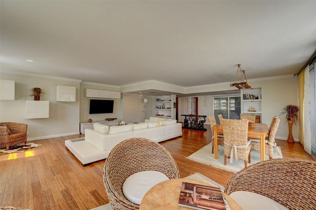 525 N Ocean Boulevard T-2, Pompano Beach, FL 33062