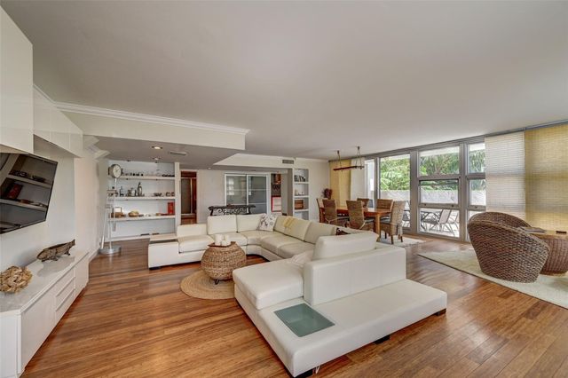 525 N Ocean Boulevard T-2, Pompano Beach, FL 33062