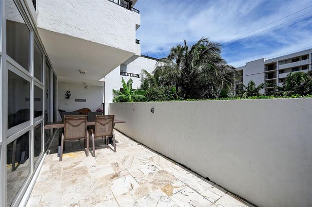 525 N Ocean Boulevard T-2, Pompano Beach, FL 33062