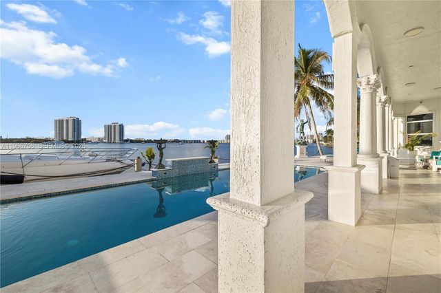 16479 NE 30th Ave, North Miami Beach, FL 33160