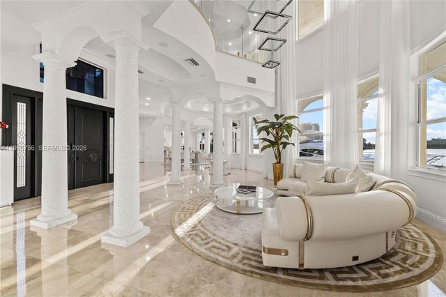 16479 NE 30th Ave, North Miami Beach, FL 33160