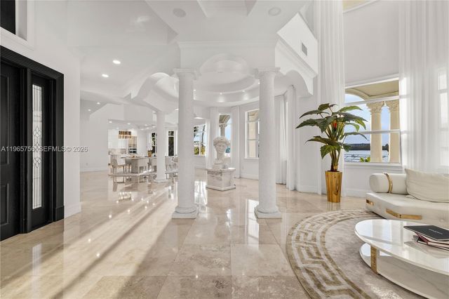 16479 NE 30th Ave, North Miami Beach, FL 33160