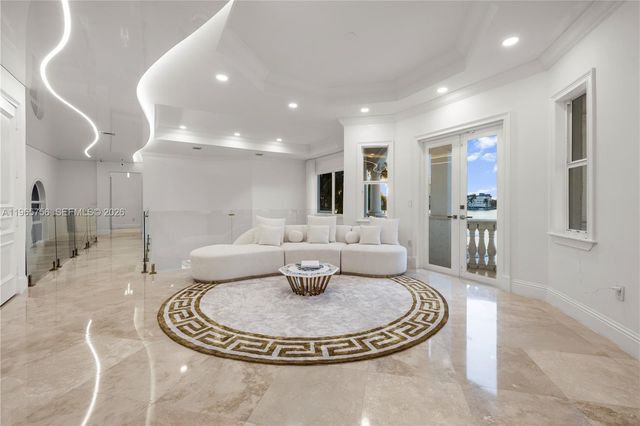 16479 NE 30th Ave, North Miami Beach, FL 33160