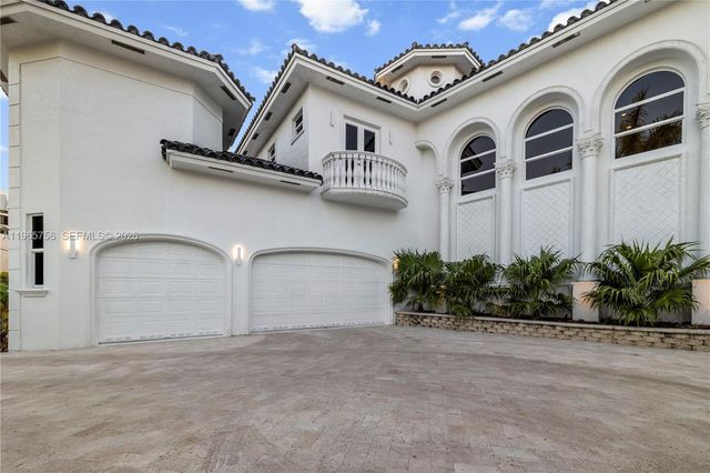 16479 NE 30th Ave, North Miami Beach, FL 33160