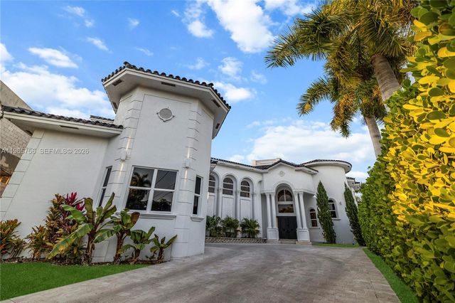 16479 NE 30th Ave, North Miami Beach, FL 33160