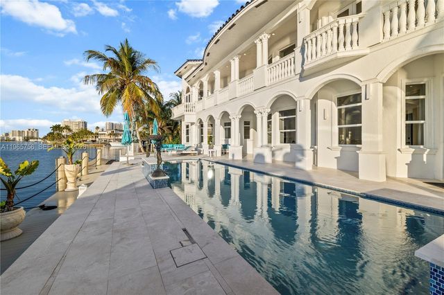 16479 NE 30th Ave, North Miami Beach, FL 33160