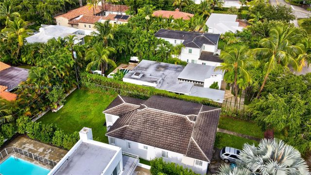 535 W 51st St, Miami Beach, FL 33140