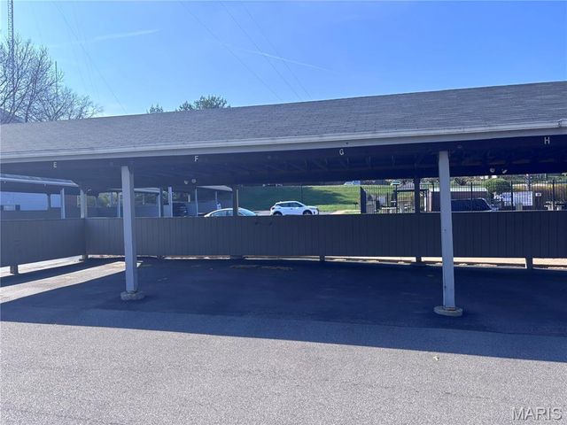 7519 Triwoods Drive F, St Louis, MO 63119