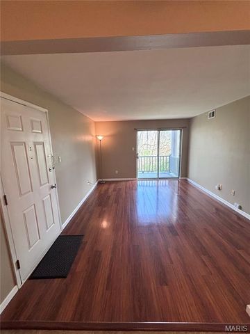 7519 Triwoods Drive F, St Louis, MO 63119