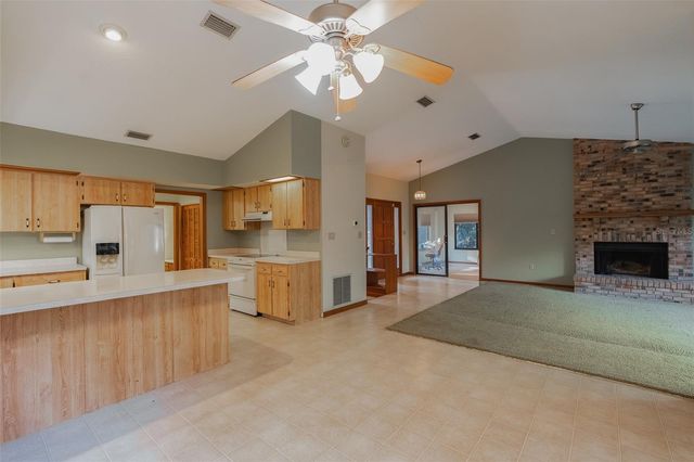 1325 S SPRING GARDEN AVENUE, Deland, FL 32720