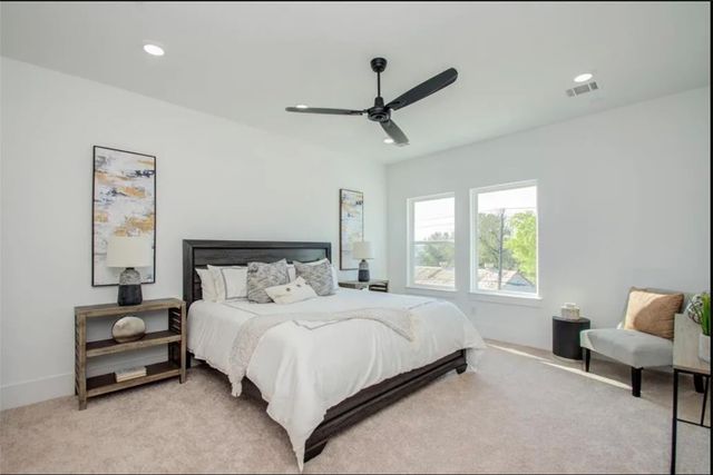 6728 Peerless Street E, Houston, TX 77021