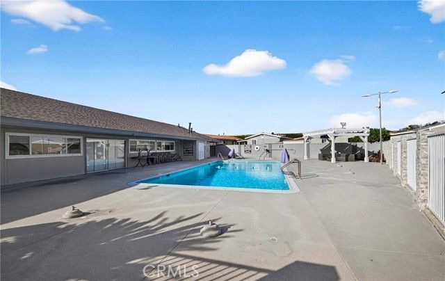 1241 N East, Anaheim, CA 92805