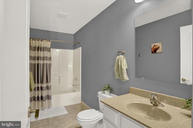 17 TREVOR CT, Gettysburg, PA 17325