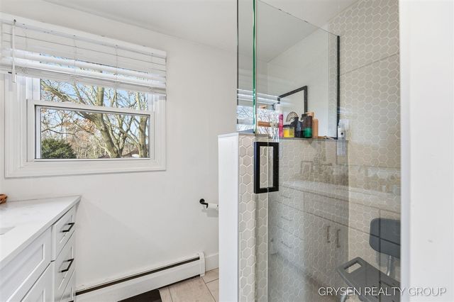 2735 Barfield Drive, Grand Rapids, MI 49546