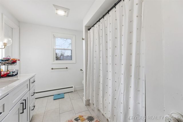 2735 Barfield Drive, Grand Rapids, MI 49546