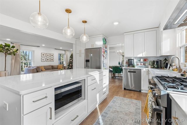 2735 Barfield Drive, Grand Rapids, MI 49546