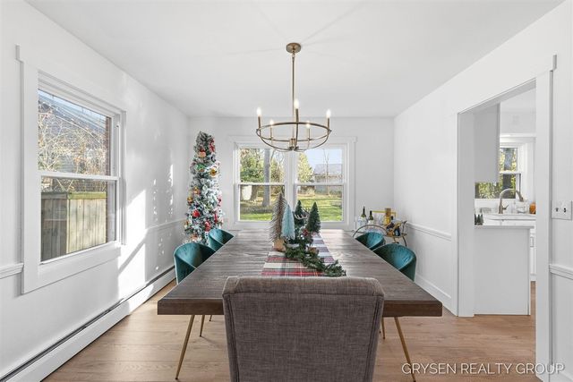 2735 Barfield Drive, Grand Rapids, MI 49546