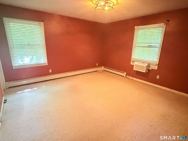 77 Evergreen Avenue, Hamden, CT 06518