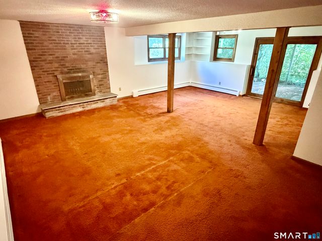 77 Evergreen Avenue, Hamden, CT 06518