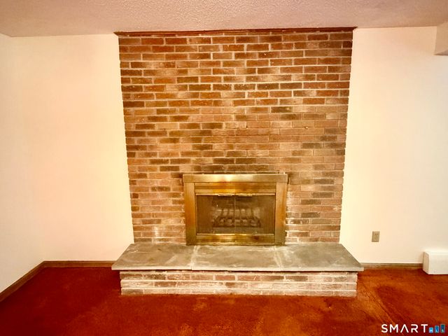 77 Evergreen Avenue, Hamden, CT 06518