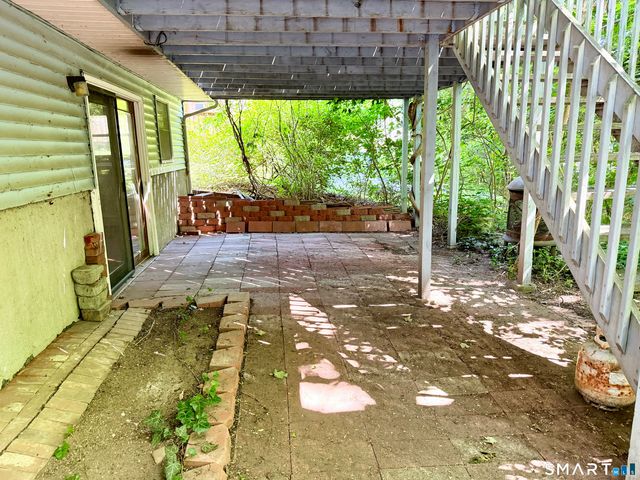 77 Evergreen Avenue, Hamden, CT 06518