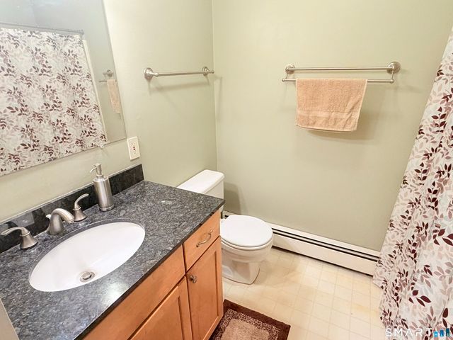 77 Evergreen Avenue, Hamden, CT 06518