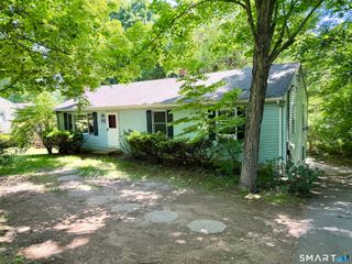 77 Evergreen Avenue, Hamden, CT 06518