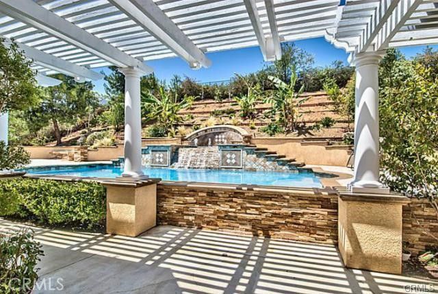 1660 Alamitos Cir, Corona, CA 92881