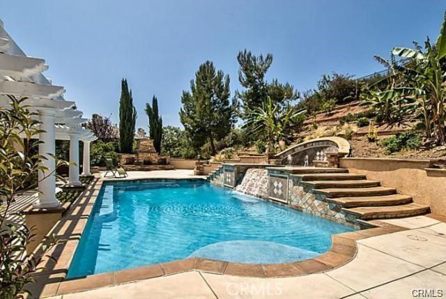 1660 Alamitos Cir, Corona, CA 92881