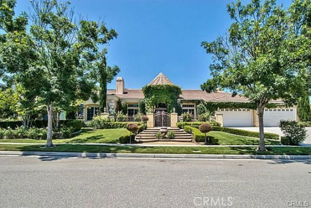 1660 Alamitos Cir, Corona, CA 92881