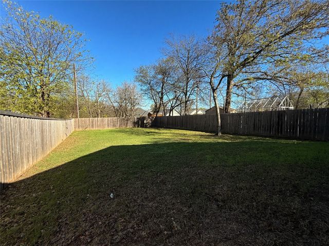 115 E Munson Street, Denison, TX 75021