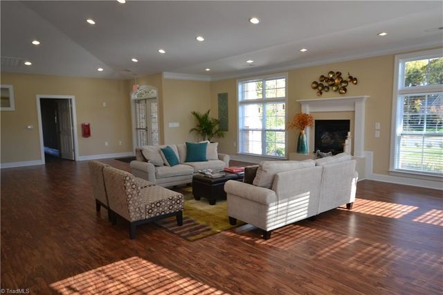 4702 Willowstone Drive, High Point, NC 27265