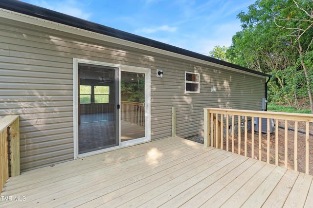 2745 Rheatown Road, Chuckey, TN 37641