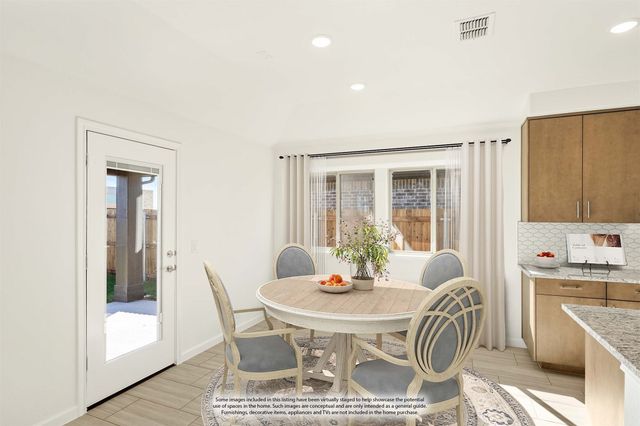 925 Kingbird Lane, Alvarado, TX 76009