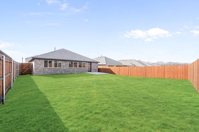 925 Kingbird Lane, Alvarado, TX 76009