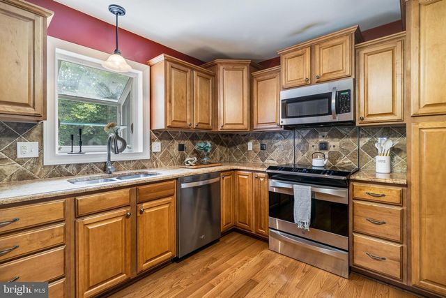 22386 LACEYS LN, California, MD 20619
