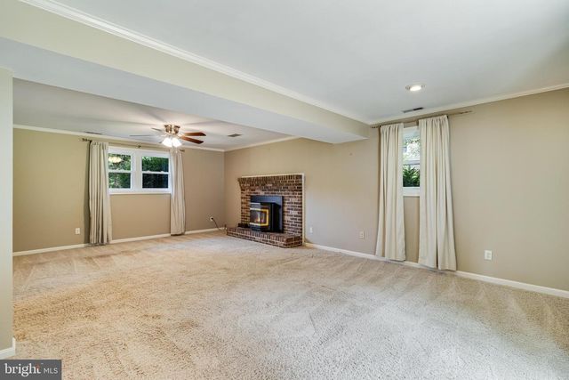22386 LACEYS LN, California, MD 20619