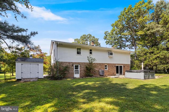 22386 LACEYS LN, California, MD 20619