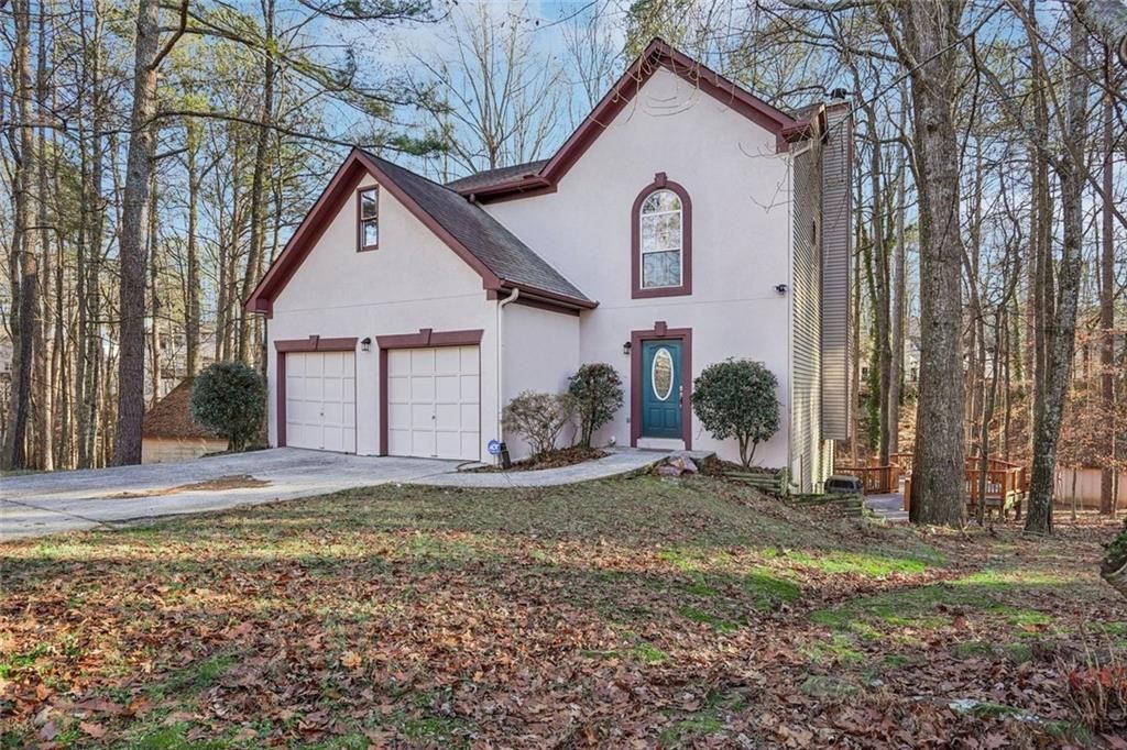 Image 1 of property listing at 215 Pine Bridge Trail, Alpharetta, GA 30022