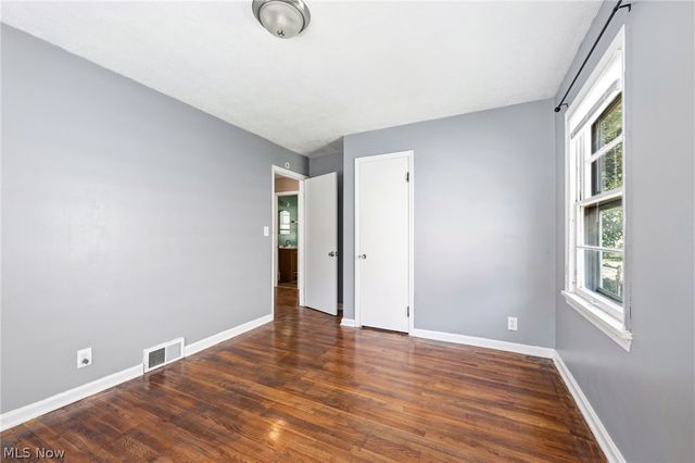 988 Glenside Road, South Euclid, OH 44121