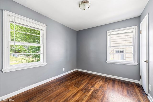988 Glenside Road, South Euclid, OH 44121