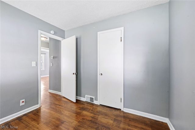 988 Glenside Road, South Euclid, OH 44121
