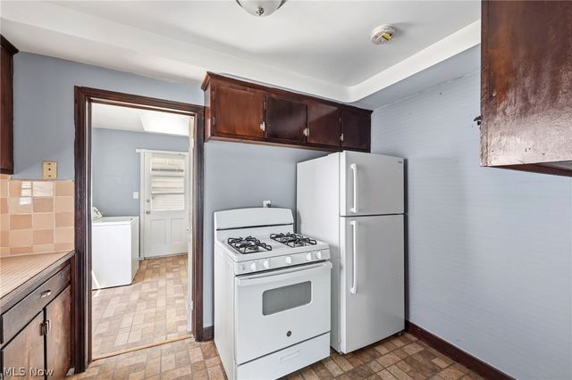 988 Glenside Road, South Euclid, OH 44121