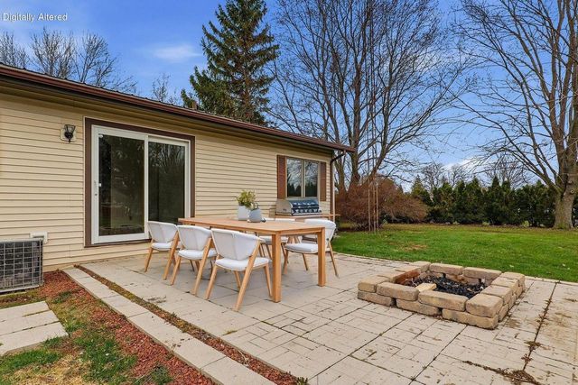 5117 County Road J, Sheboygan, WI 53083