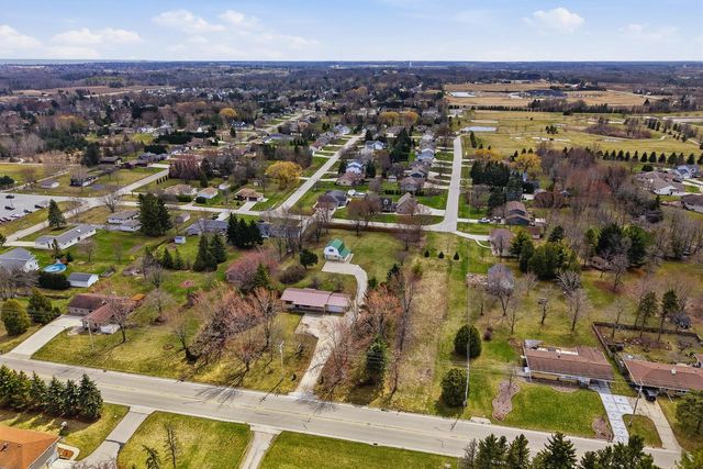 5117 County Road J, Sheboygan, WI 53083