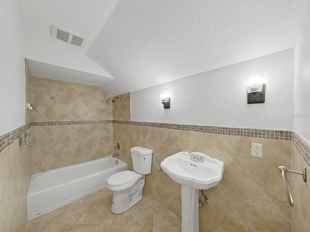 3322 SCHEFFLERA ROAD, Tampa, FL 33618