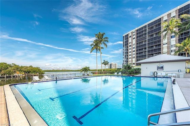 17 BLUEBILL AVE 1104, Naples, FL 34108